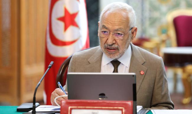 Le parlement tunisien rejette une motion de retrait de confiance à Rached Ghannouchi