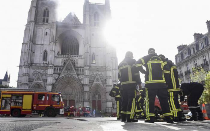 Incendie de la cathédrale de Nantes : les musulmans solidaires avec les catholiques