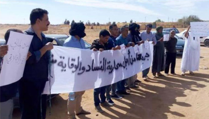 À Tindouf, la contestation cible la direction du Polisario et de l'Algérie.Défection d'officiers et manifestations de la colère