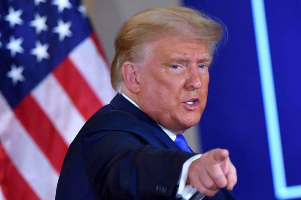 Donald Trump porte plainte pour “censure” contre Facebook, Twitter et Google