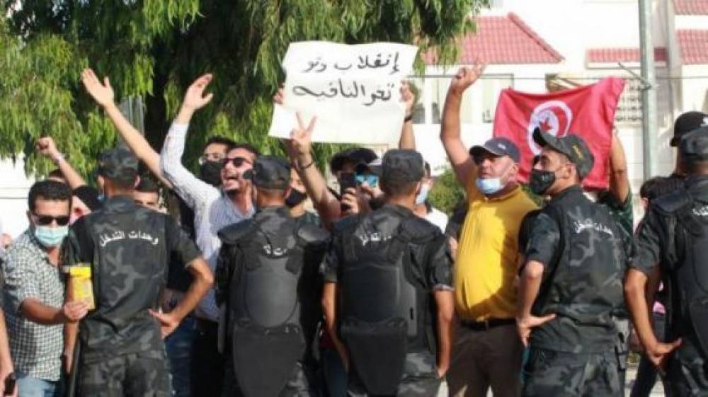 Situation en Tunisie : Les islamistes du Maroc dénoncent un «coup d'Etat», silence officiel