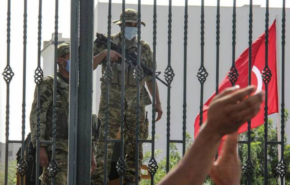 Tunisie : Que sait-on de la crise politique qui agite le pays ?