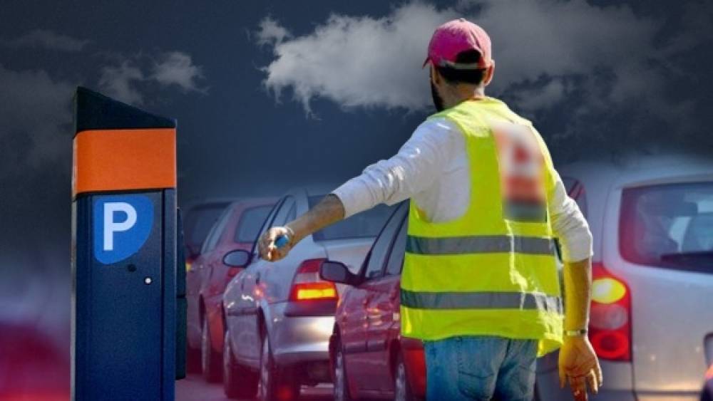 Casablanca: les «gilets jaunes», rois de la jungle du stationnement