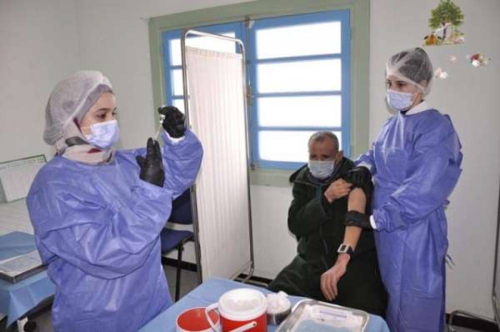Covid-19: arrêt des nouvelles vaccinations jusqu’à nouvel ordre!