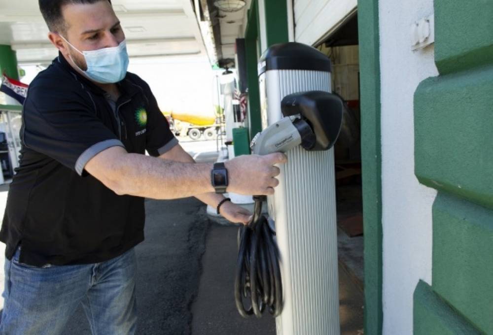 Avec les puces Tesla, le Maroc signe son entrée dans le club des producteurs de composants de véhicules électriques