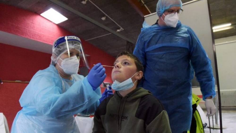L’OMS préconise des dépistages en milieu scolaire pour éviter la fermeture des écoles