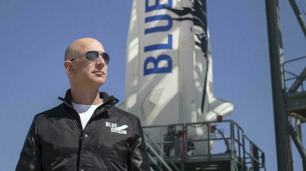 Jeff Bezos s'envole mardi dans sa fusée, nouveau pas pour le tourisme spatial