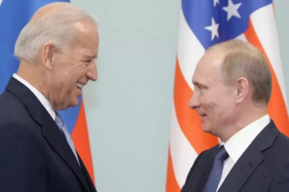 Les Etats-Unis et la Russie reprennent le dialogue au lendemain des accusations de Joe Biden