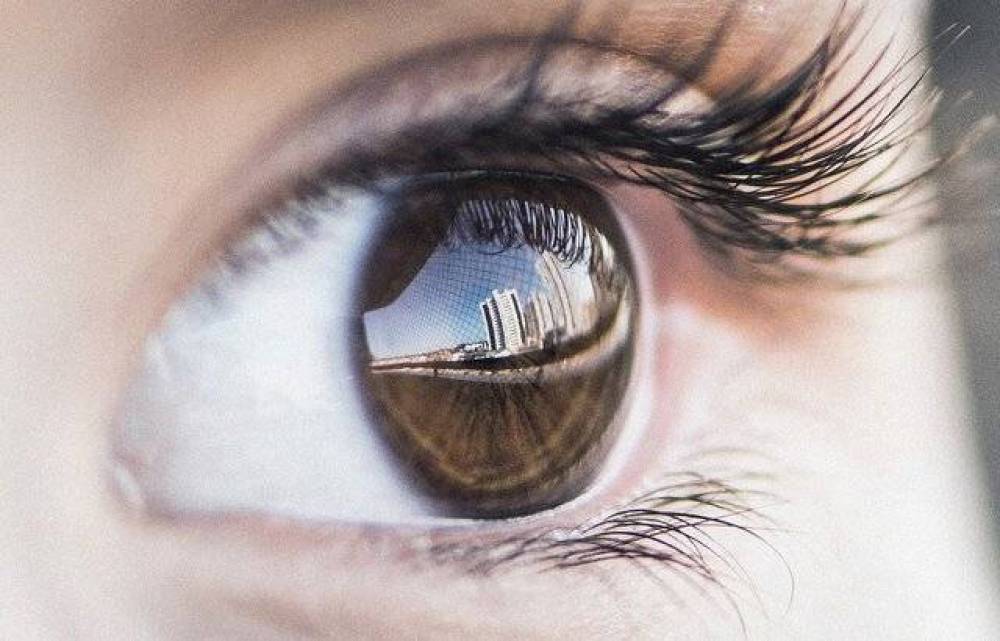 Malvoyant : Un couple d’Espagnols crée des lunettes high-tech pour permettre à leur fils de voir