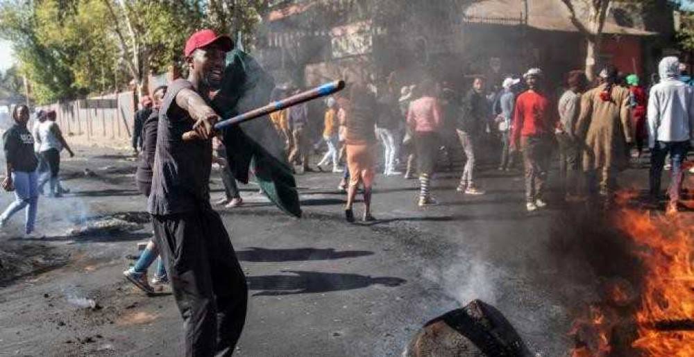 Afrique du Sud : Les violences continuent, près de 50 pharmacies pillées