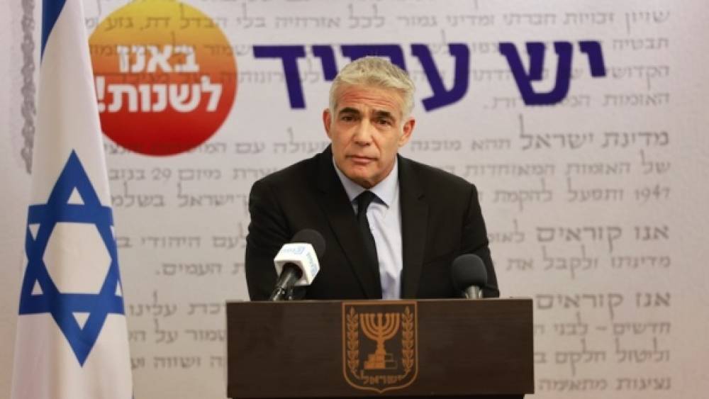 Le chef de la diplomatie israélienne, Yair Lapid, confirme sa visite «historique» au Maroc