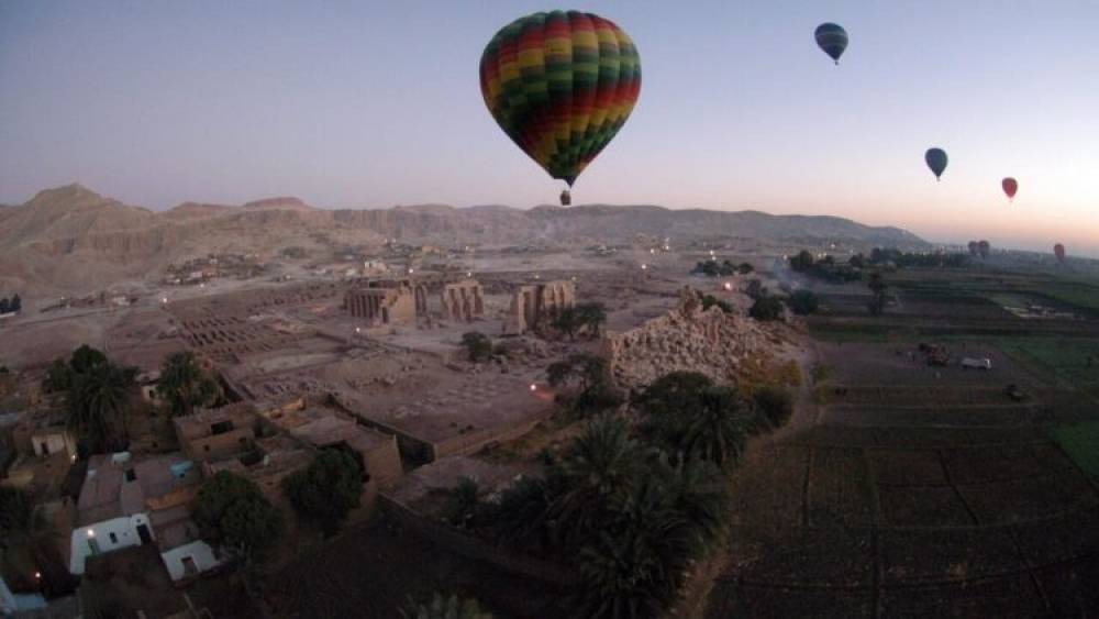 Égypte : suspension des vols en montgolfière après un accident à Louxor