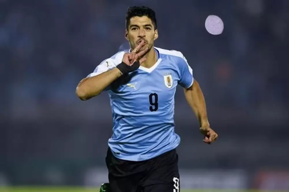 Luis Suarez annonce un accord avec son club formateur "Nacional"