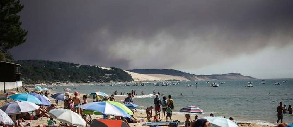 Le sud-ouest de l'Europe brûle toujours, le Royaume-Uni en alerte rouge