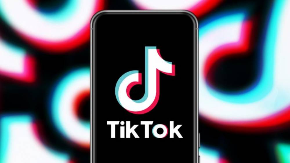 Tiktok propose des publications textuelles, comme Twitter