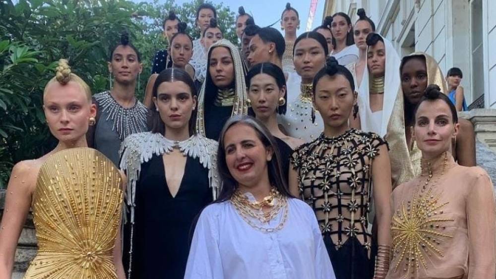 La styliste marocaine Sara Chraibi, invitée de la Fahion Week haute couture, présente sa nouvelle collection à Paris