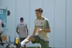 Ilias Akhomach retrouve les pelouses après neuf mois d'absence