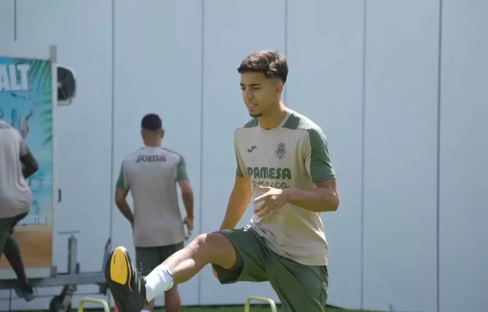Ilias Akhomach retrouve les pelouses après neuf mois d'absence