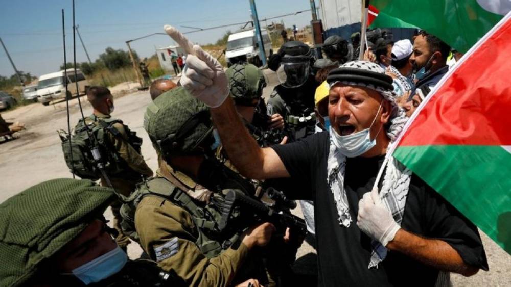Vives réactions arabes et musulmanes après le vote du Knesset sur la Cisjordanie