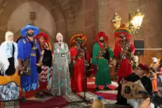 Rabat : la place Bab El Had se mue en un espace vibrant célébrant l’art du conte