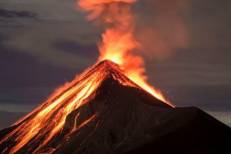 Indonésie : nouvelle forte éruption du volcan Lewotobi Laki-Laki