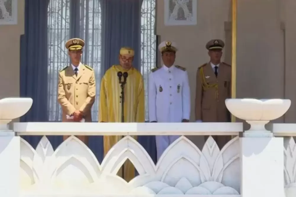 FT : le Roi préside la cérémonie de prestation de serment des Officiers