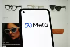 Meta est sur tous les fronts et investit 3 milliards dans le plus grand fabricant de lunettes au monde