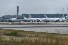 Plusieurs vols annulés jeudi à Paris et dans les aéroports du sud en raison d’une grève des contrôleurs aériens