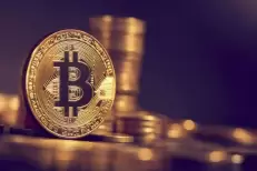 Nouveau record du bitcoin à plus de 123.000 dollars