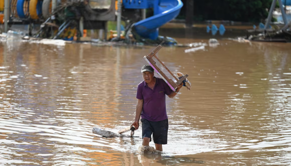 Chine : 30 morts et 80.000 évacués à Pékin après des inondations historiques
