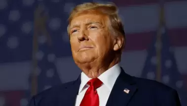 Donald Trump annonce 35% de surtaxes douanières su...