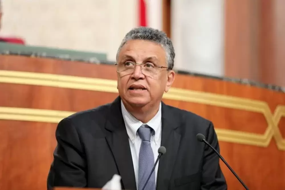 Contrats, mendicité et vie privée : le ministre de la Justice précise sa position
