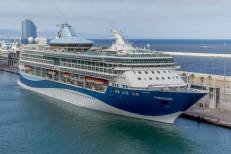 Surtourisme: Barcelone compte réduire sa capacité d’accueil de bateaux de croisière