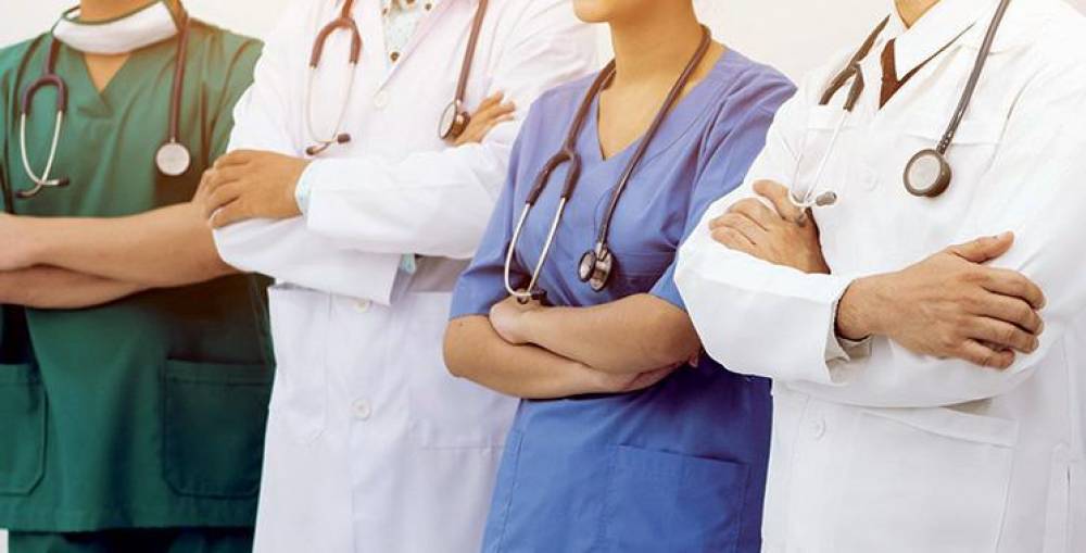 Santé : un plan pour atteindre plus de 90 000 agents médicaux à l’horizon 2026