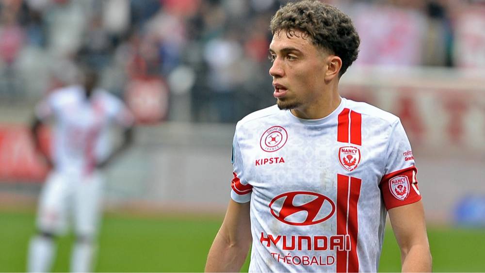 L'AS Roma recrute le milieu de terrain marocain Neil El Aynaoui