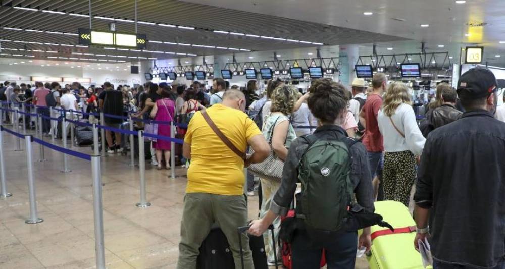 Grève du transport aérien: vols annulés et perturbations dans toute l’Italie