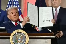 IA : Donald Trump signe un décret contre les « biais idéologiques »