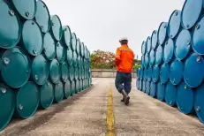Les prix du pétrole se stabilisent, incertitudes sur la demande mondiale