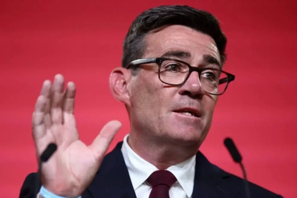 Royaume-Uni : Andy Burnham devient officiellement Premier ministre