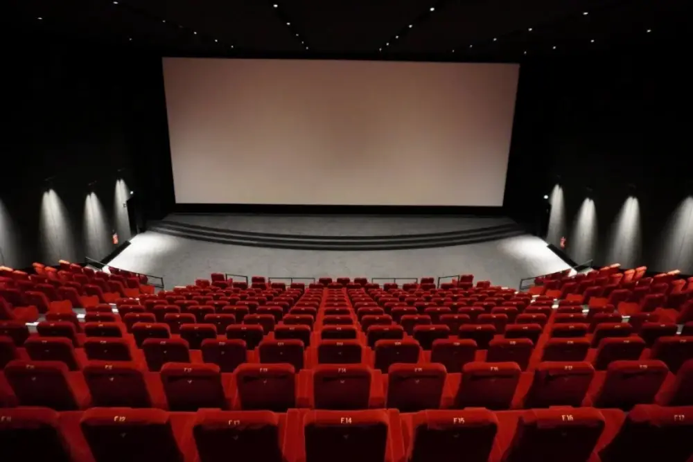 Salles de cinéma : 2,19 millions d'entrées et 129,78 MDH de recettes en 2025 (CCM)