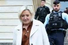 France : Marine Le Pen condamnée à 15 mois ferme d'inéligibilité et un an sous bracelet