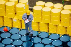 Le pétrole gagne plus de 5% après l'annonce par Trump de la fin du cessez-le-feu avec l'Iran
