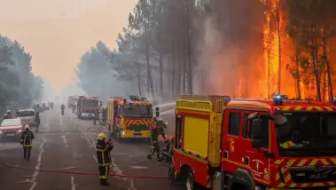Incendies en France et en Espagne : la chaleur men...