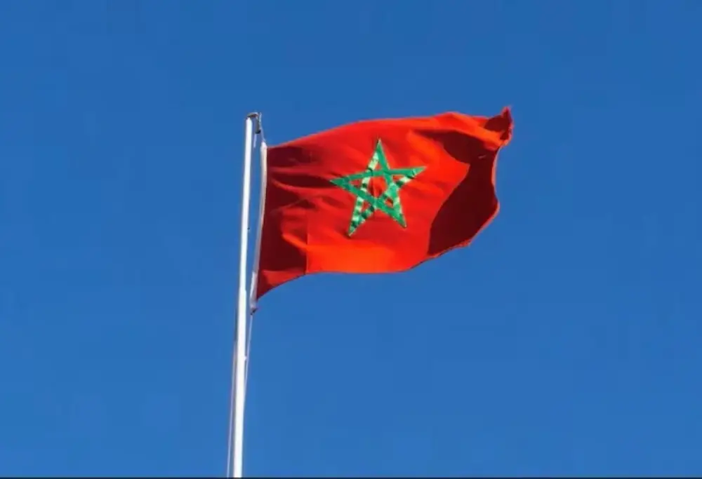 Profanation du drapeau marocain : l'Ambassade du Maroc en France porte plainte