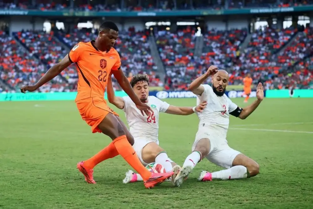 Mondial 2026 : Neil El Aynaoui sur le podium des meilleurs 'tacleurs' de la compétition