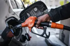 France : le gouvernement prolonge jusqu’à fin août les aides face à la hausse des prix des carburants