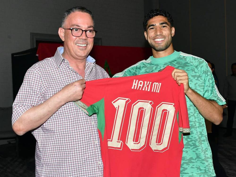 EN : Hakimi honoré pour sa ‘’100e ‘’ avec les Lions de l’Atlas