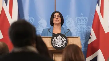 Le gouvernement britannique interdit officiellemen...