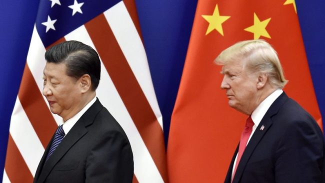 La Chine charge les Etats-Unis sur le racisme et menace de représailles