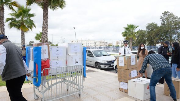 « Femmes pour la Diversité et la Paix » fait don de matériel médical à l’hôpital Covid de Moulay Abdallah à Salé